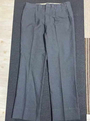 그레이 슬랙스 스트레이트 핏