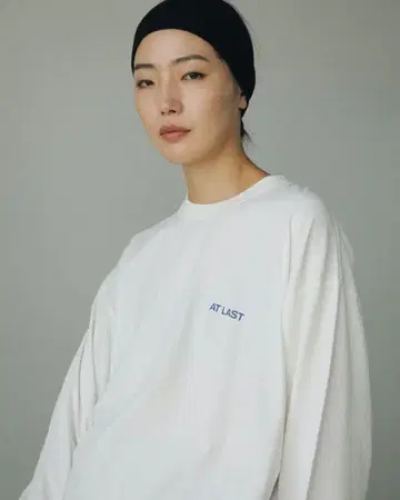 안느크 롱T 화이트