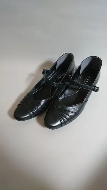 리걸 펌프스 24.5