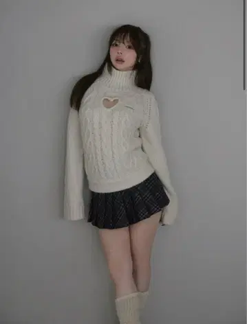 ANDMARY Mary heart kint tops color ivory