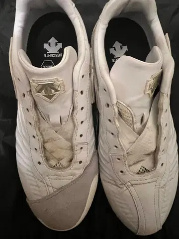 고교 야구 대응 데상트 코우노에 벨트 야구 스파이크 26.5