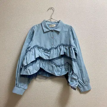 [ 혜택 스티커 포함 ] poppy 웨이 개더 프릴 블라우스