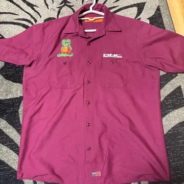 랫펑크 반팔 셔츠