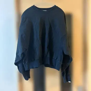 Oblada 블랙 맨투맨