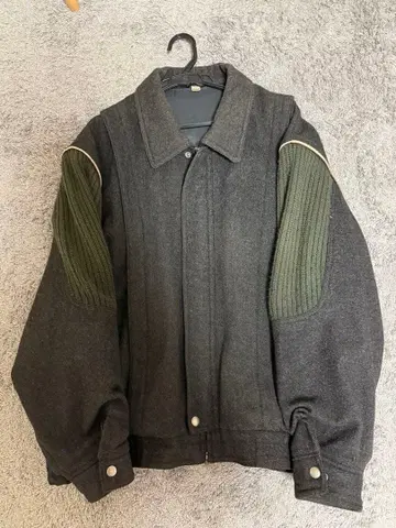 즉시 구매 가능 다크 그레이 자켓