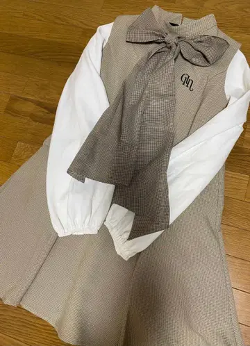 안미르 A라인 미니 원피스