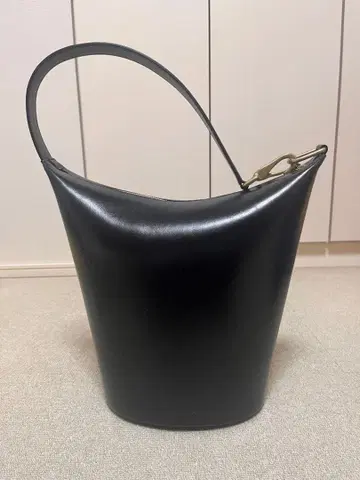 [ 미사용 ] TOUT Y EST 투티에 Sac Tonneau