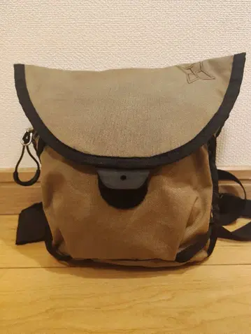 PAAGO WORKS 숄더백 베이지