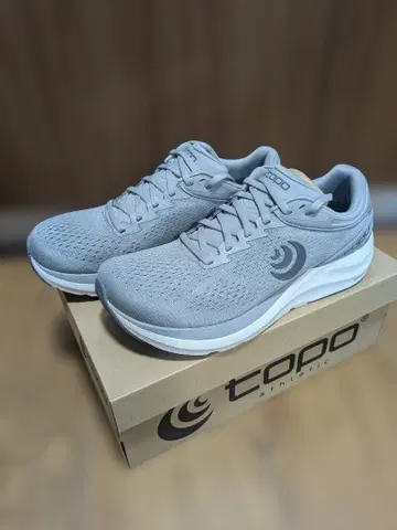 Topo Athletic PHANTOM 3 26.5cm