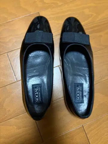 오페라 펌프스 26cm