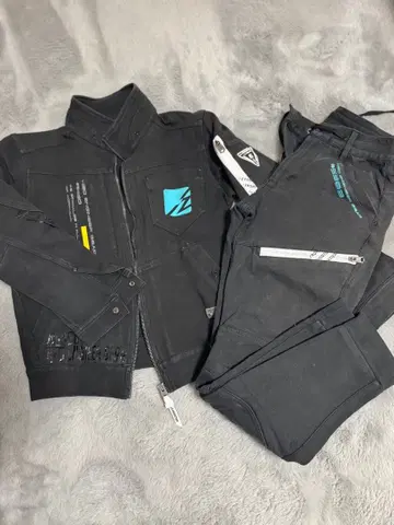 아이즈 프론티어 I'Z FRONTIER 블랙 상하의 세트 S