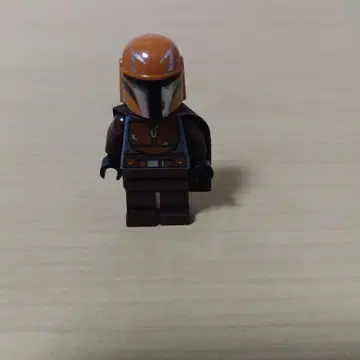 레고 스타워즈 만달로리안 (브라운) 미니 피규어
