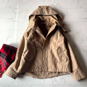 새상품급*뷰티 앤 유스 2way 퍼 라이너 포함 마운틴 후드티 M