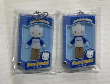 헬로키티 커스텀 아크릴 참 다니엘