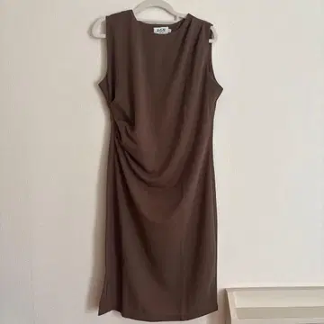 HGN 브라운 슬리브리스 무릎 기장 원피스 XL
