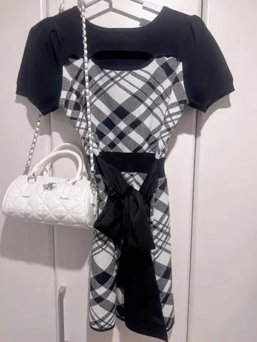 자카드 백리본 원피스 블랙 parkeast 스나계 체크 무늬