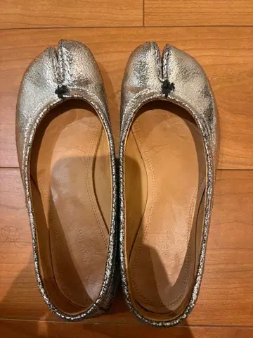 실버 토캡 플랫슈즈 36