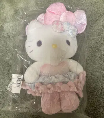 산리오 헬로키티 50주년 기념 봉제 인형