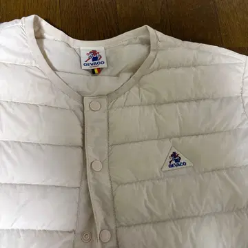GEVIACO 화이트 퀼팅 베스트