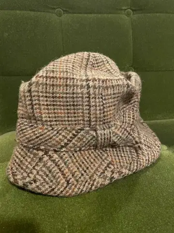 코스믹 원더 x 해리스 트위드 더블 네임 트위드 햇