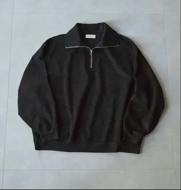 하프 지퍼 빅 칼라 루즈 브러쉬드 풀오버