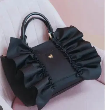 윌 셀렉션 프릴 백