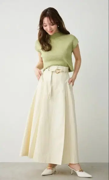 Aimeine 메인 벨트 턱 치노 스커트