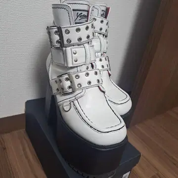 요스케 통굽 부츠