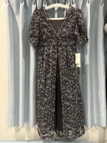 LILY BROWN 원피스 (미사용 새상품)