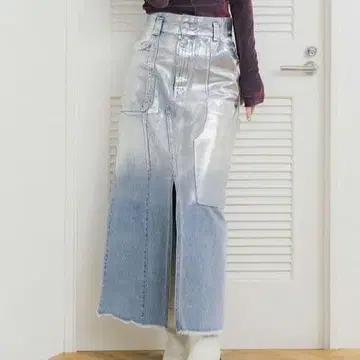 PUBLIC TOKYO 메탈릭 데님 롱 스커트