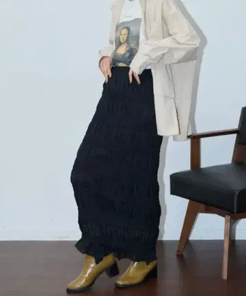 [ 완판템 ] THE YOn 캔디 셔링 타이트 스커트 블랙