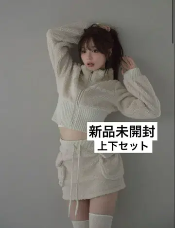 andmary Fluffy zip up jacket mini skirt