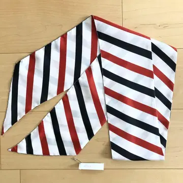 파비아나 필리피 스트라이프 반도 스카프