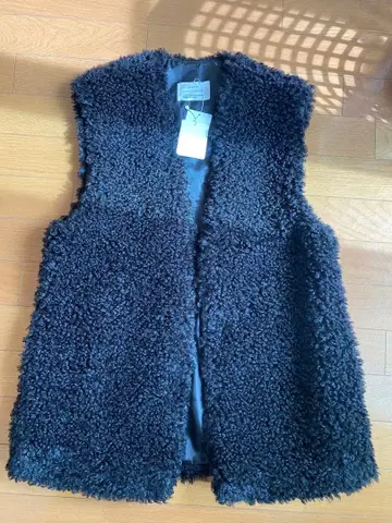 LUCA/ladyluckluca 보아 자켓 슬리브리스 블랙 새상품 미사용