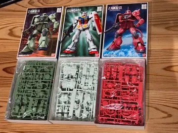 건담 프라모델 건담 자쿠 II 세트