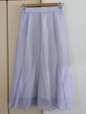 새틴 머메이드 스커트