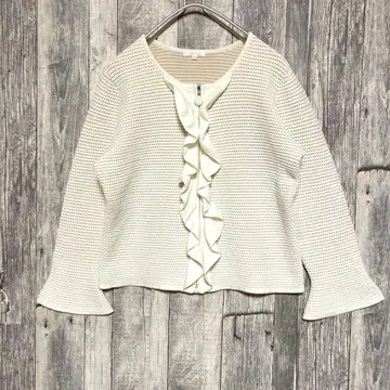 투 비 시크 [새상품급] 아이보리 프릴 니트 가디건