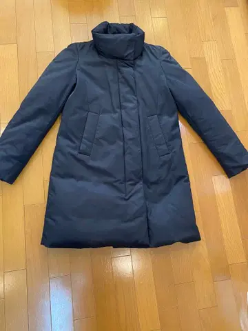 띠어리 다운 자켓 블랙