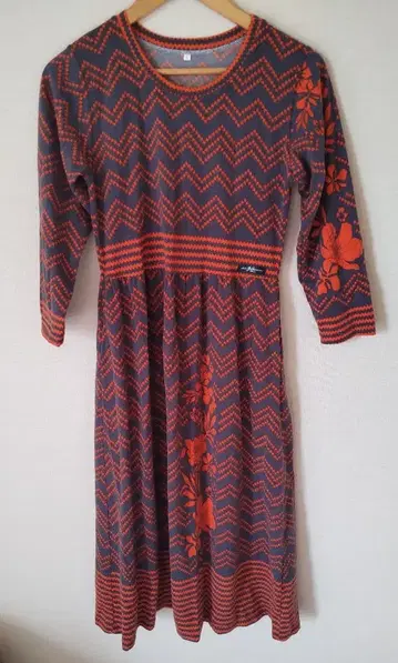 모던 꽃무늬 긴팔 롱 원피스