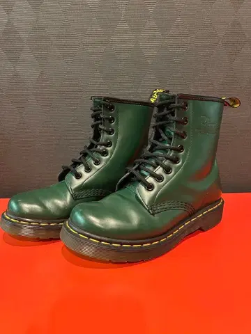 [새상품급] 닥터마틴 8홀 그린 UK3 1/2