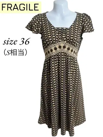 FRAGILE 플레어 소매 도트 무늬 원피스 사이즈 36 S 상당