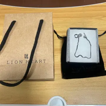 LION HEART 팔찌 가격 인하합니다