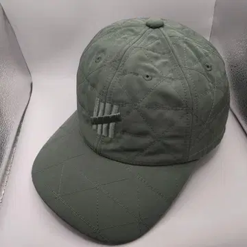 2229 UNDEFEATED 로고 캡 카키 캡