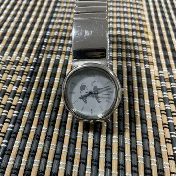 [ 가동품 ] 차게&아스카 디자인 쿼츠 손목시계