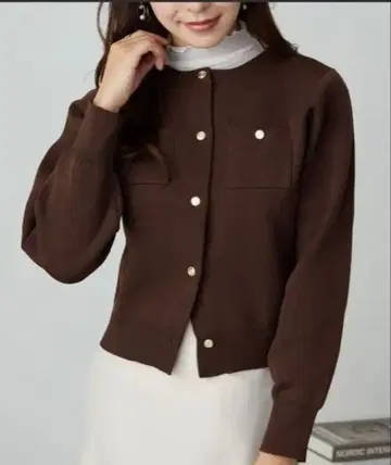 골드 버튼 디자인 크루넥 가디건