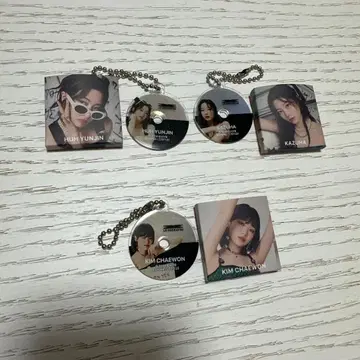 르세라핌 CD풍 아크릴 참