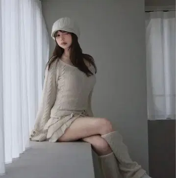 andmary Leia frill set up beige