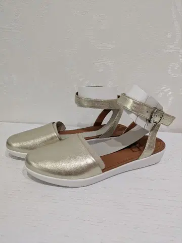 핏 프로 신발 골드