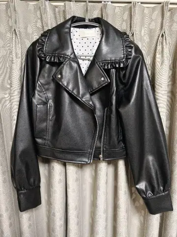 abc une face 페이크 가죽 자켓