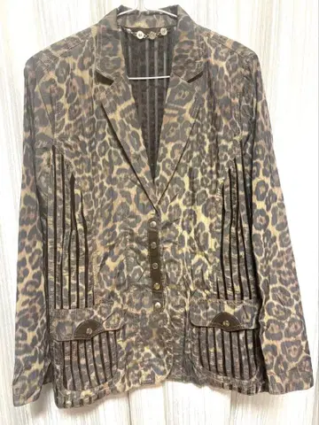 레오파드 무늬 테일러드 자켓 사이즈 15